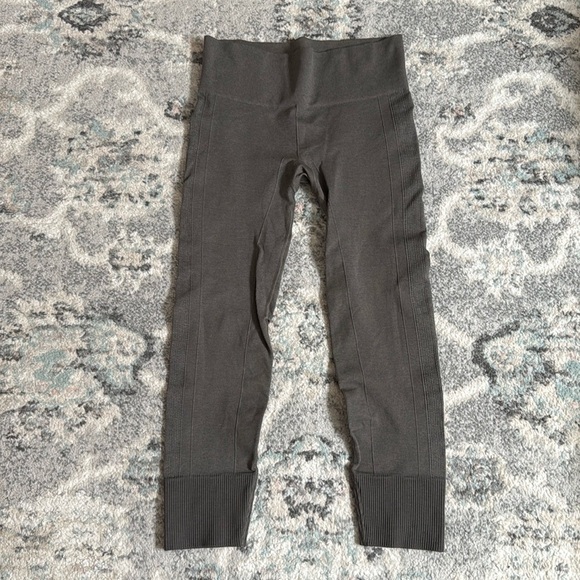 lululemon athletica Pants - Lululemon Ebb to Street Seamless Leggings